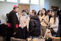 5902cc19-b667-4126-a504-f3786444b0f6